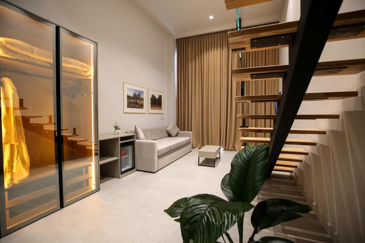 Radhimë Toto Hotel & Apartments מראה חיצוני תמונה