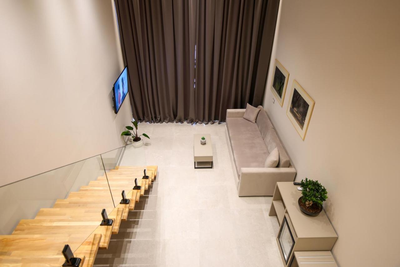 Radhimë Toto Hotel & Apartments מראה חיצוני תמונה