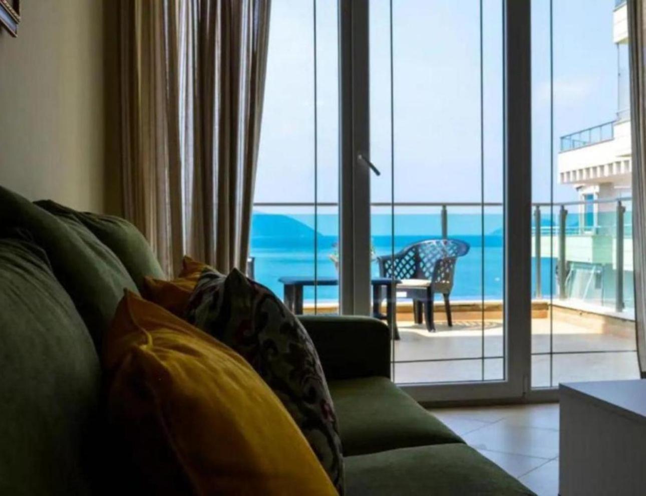 Radhimë Toto Hotel & Apartments מראה חיצוני תמונה